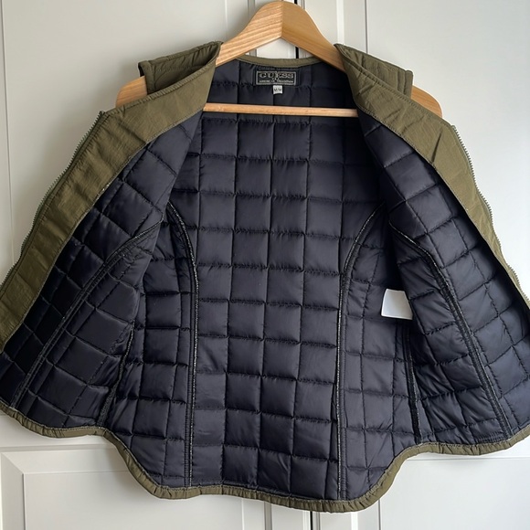 Vintage 90’s Guess olive green zip-up vest with windowpane quilting. Size US M - Picture 4 of 9